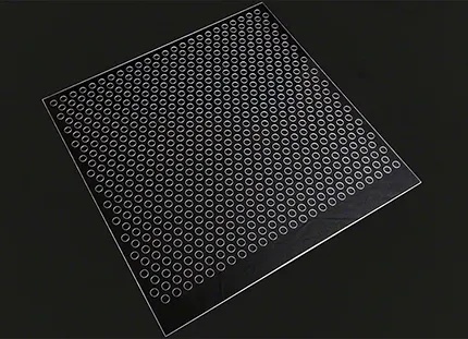ポリカーボネートパンチング 用途：空調吹出口カバー