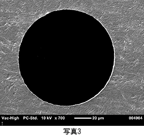 チタン箔 厚さ5 μmへ孔径100 μmの開孔を施した試作品3