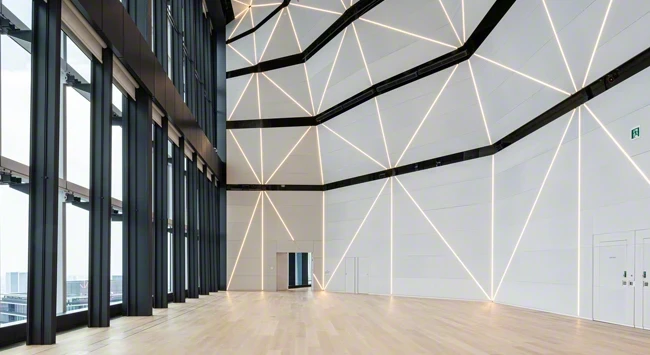 パンチングメタルの内装天井・壁面パネルの製作事例【TOKYO NODE GALLERY A】